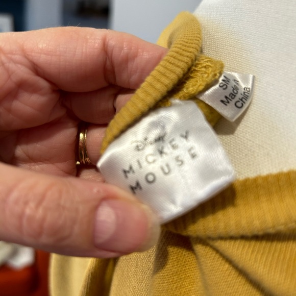 Mickey Mouse vintage look crew neck sweatshirt women size Small - Picture 4 of 6